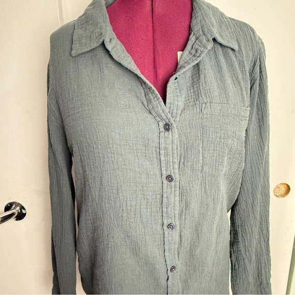 Dark Gray Button-Up Shirt - Picture 2 of 8